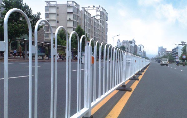 道路护栏